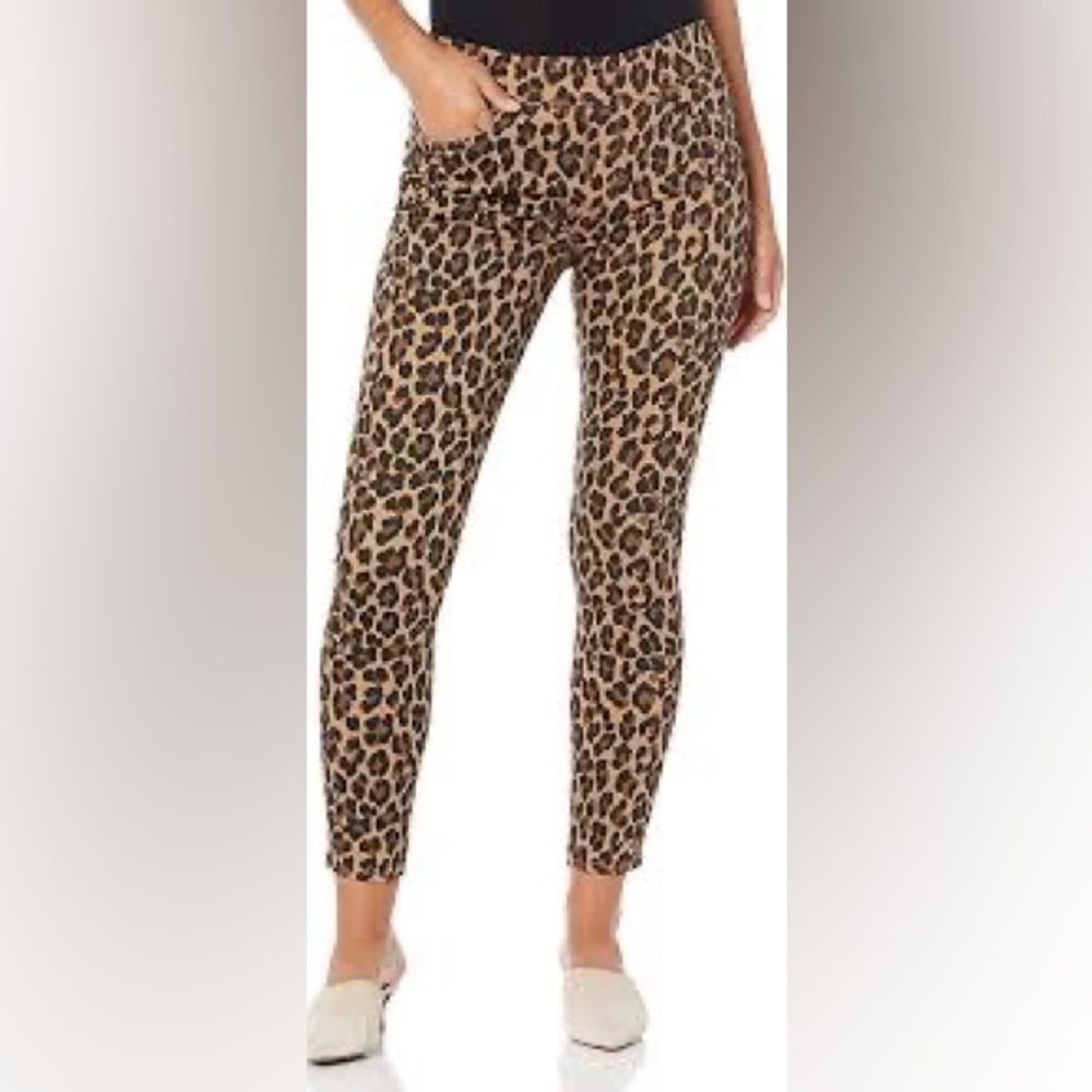 Levi’s Signature Totally Shaping Pull On Skinny Animal Leopard Print Jeans  16L